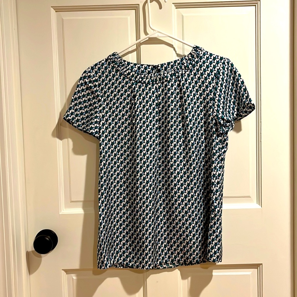 Boden blouse size 6 US.  Worn once excellent condition.